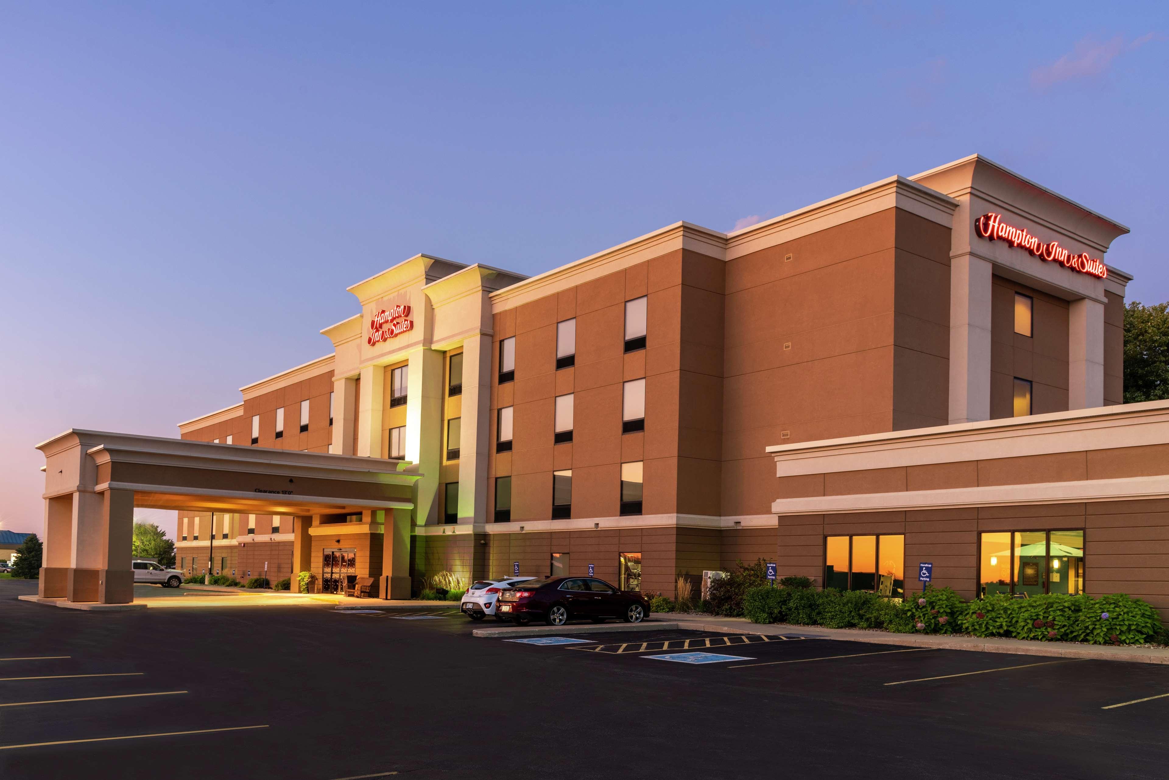 Hampton Inn & Suites Marshalltown Ngoại thất bức ảnh