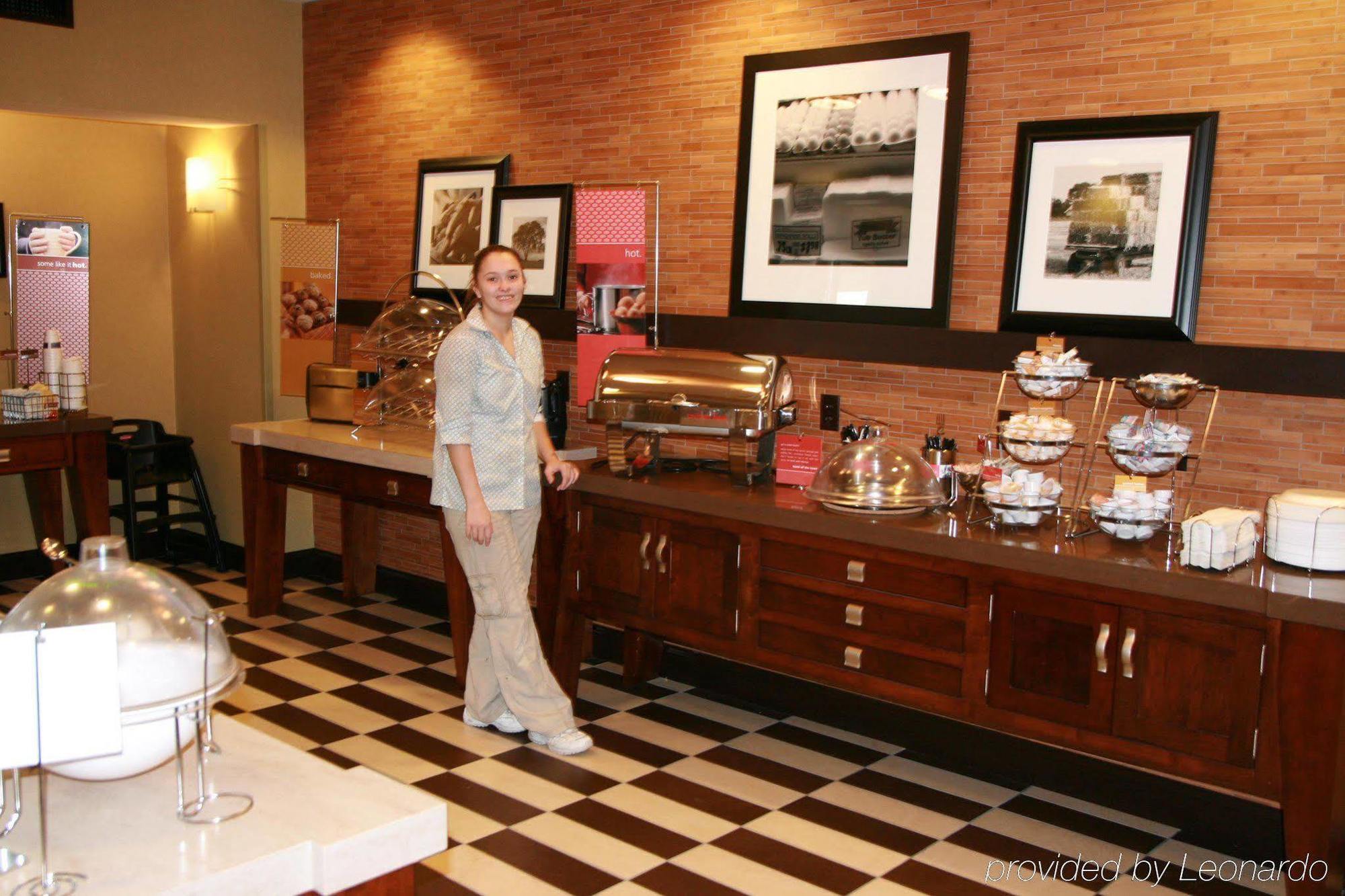 Hampton Inn & Suites Marshalltown Ngoại thất bức ảnh